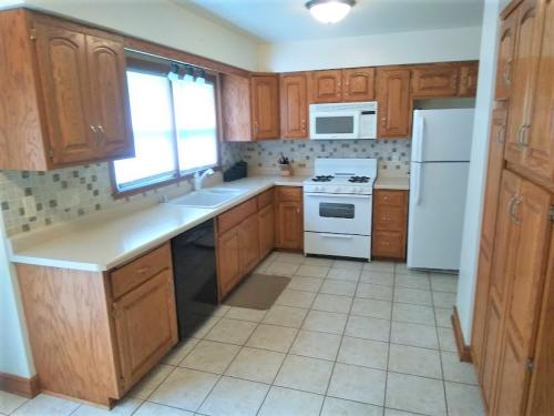4309 S. 35th St